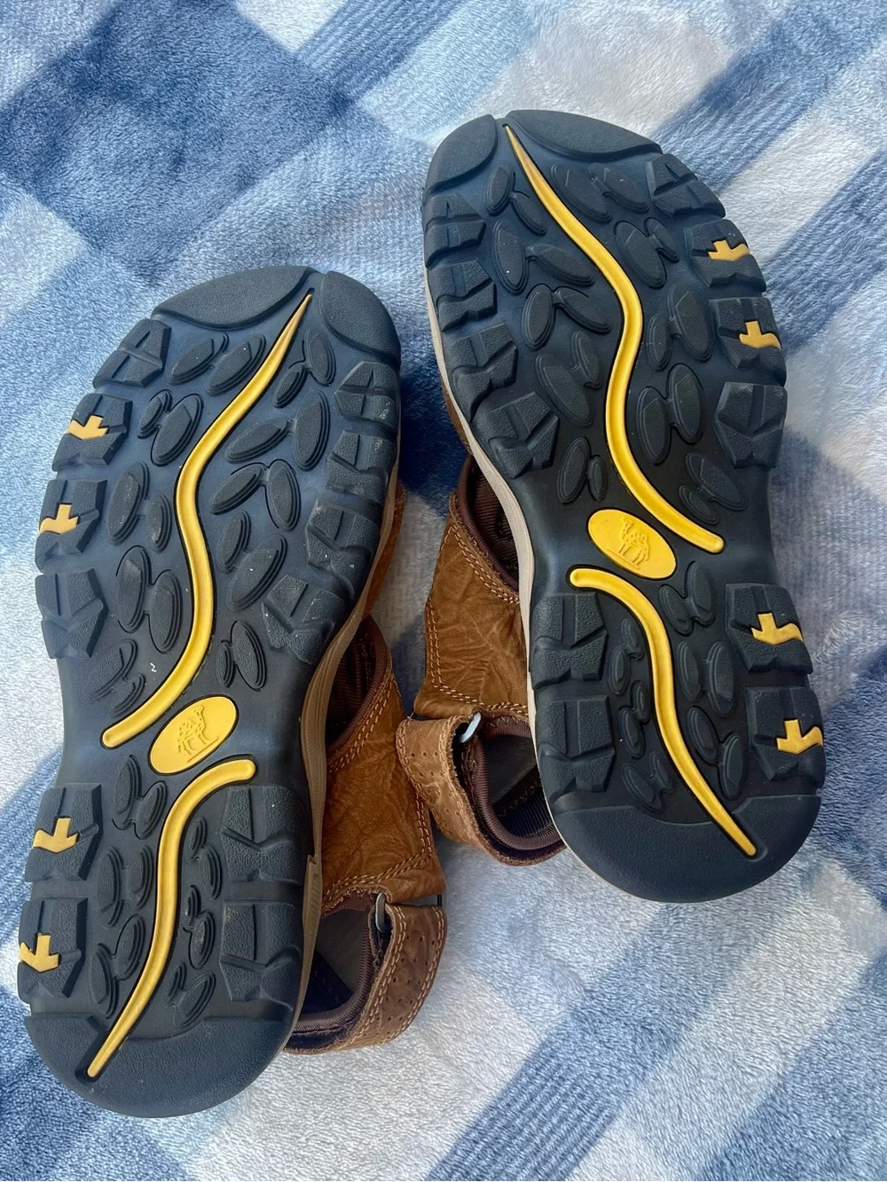 NWOT Camel brand men’s Brown Outdoor Sport Sandals